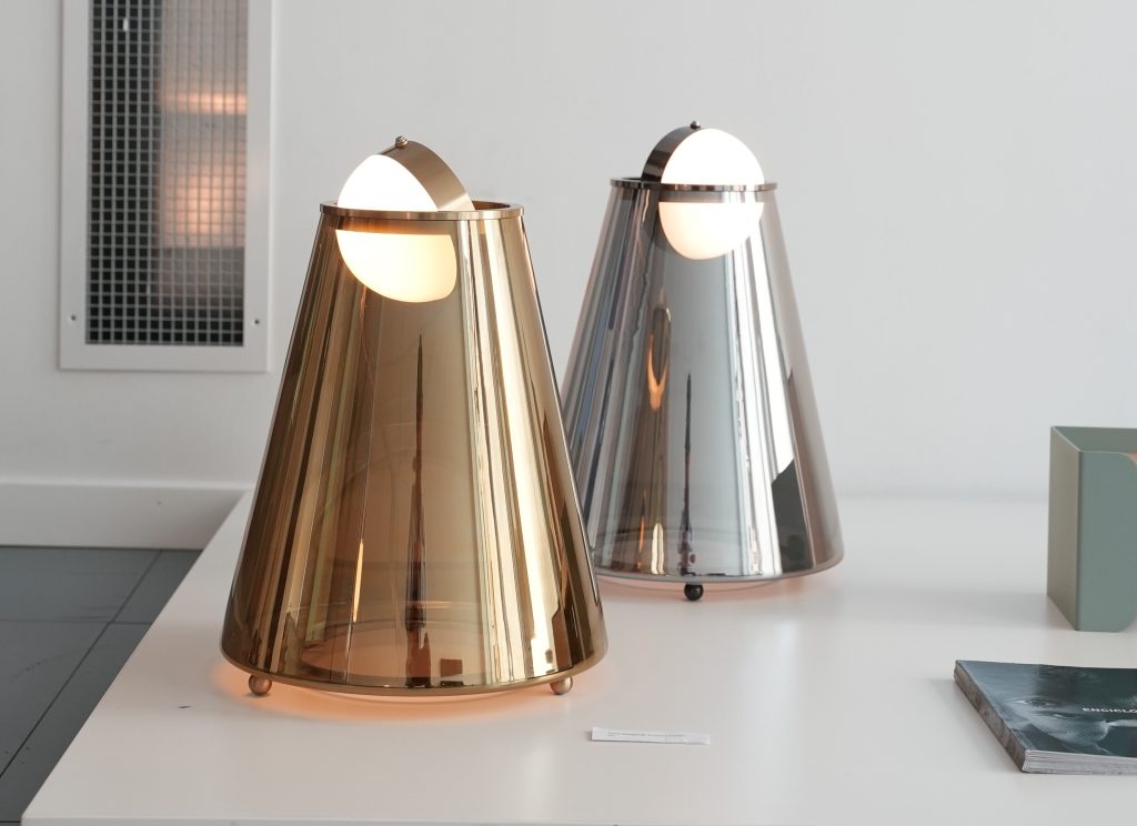 hi! lamp